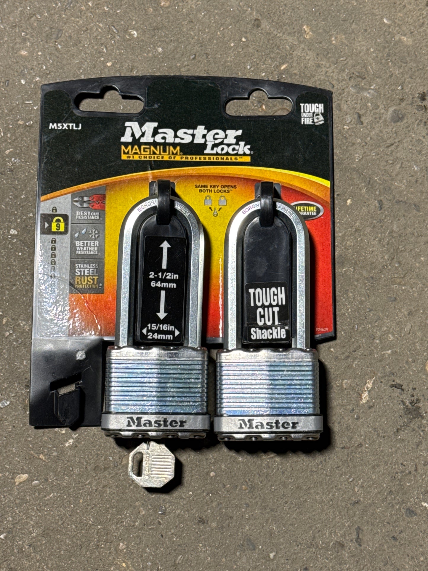 Master lock magnum