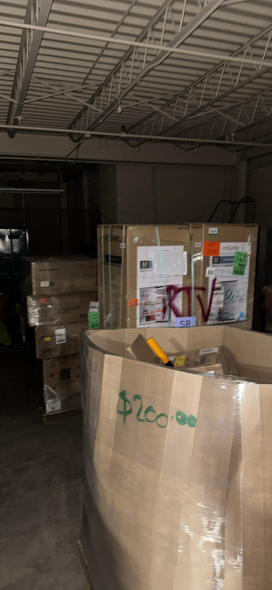 Outdoor seasonal & home, kitchen appliances 22 pallets