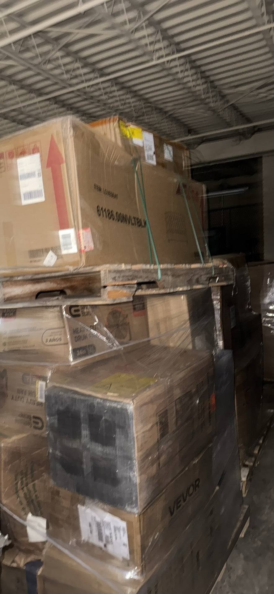Outdoor seasonal & home, kitchen appliances 22 pallets
