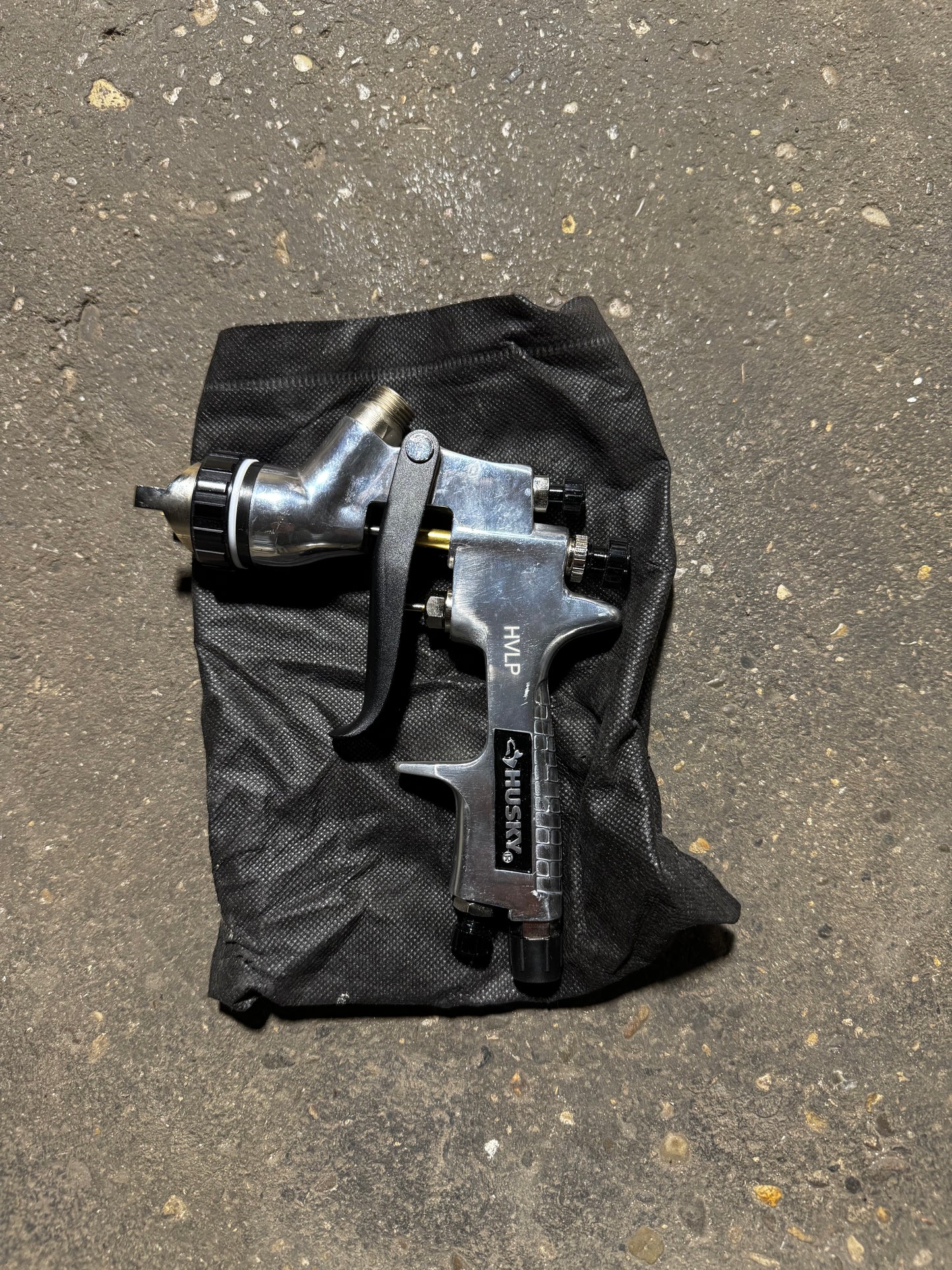 Husky paint spray gun.