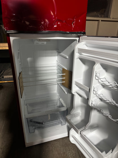 Fridge air (damage freezer door) EVERYTHING WORKS.