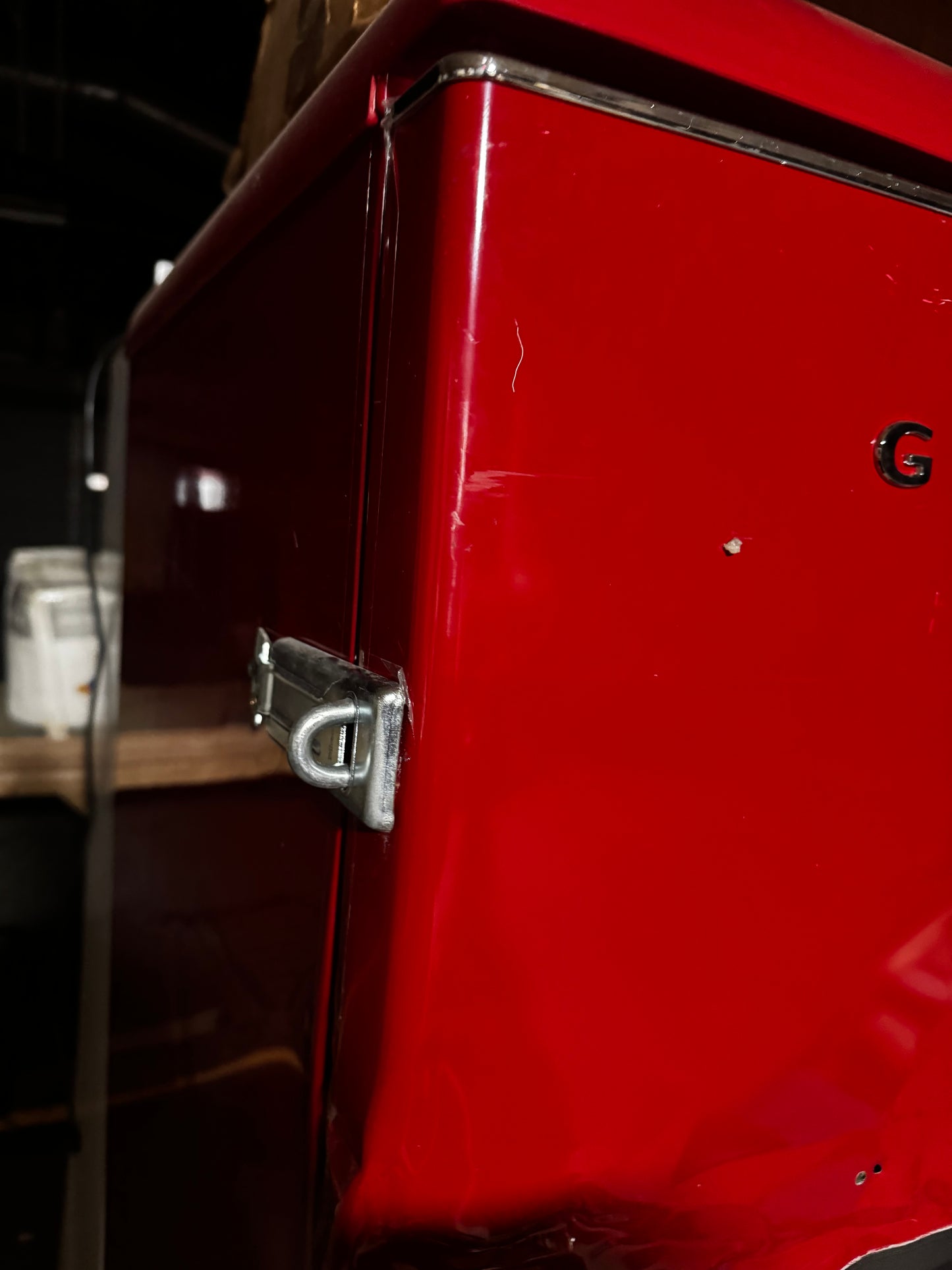 Fridge air (damage freezer door) EVERYTHING WORKS.