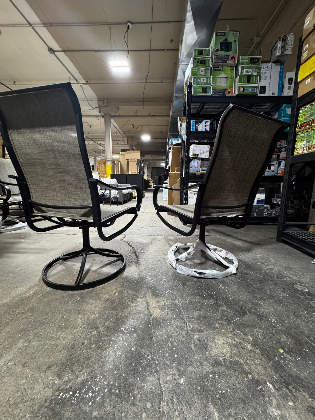 Phi villa - Black Swivel Textilene Metal Patio Outdoor Dining Chair (2-Pack)