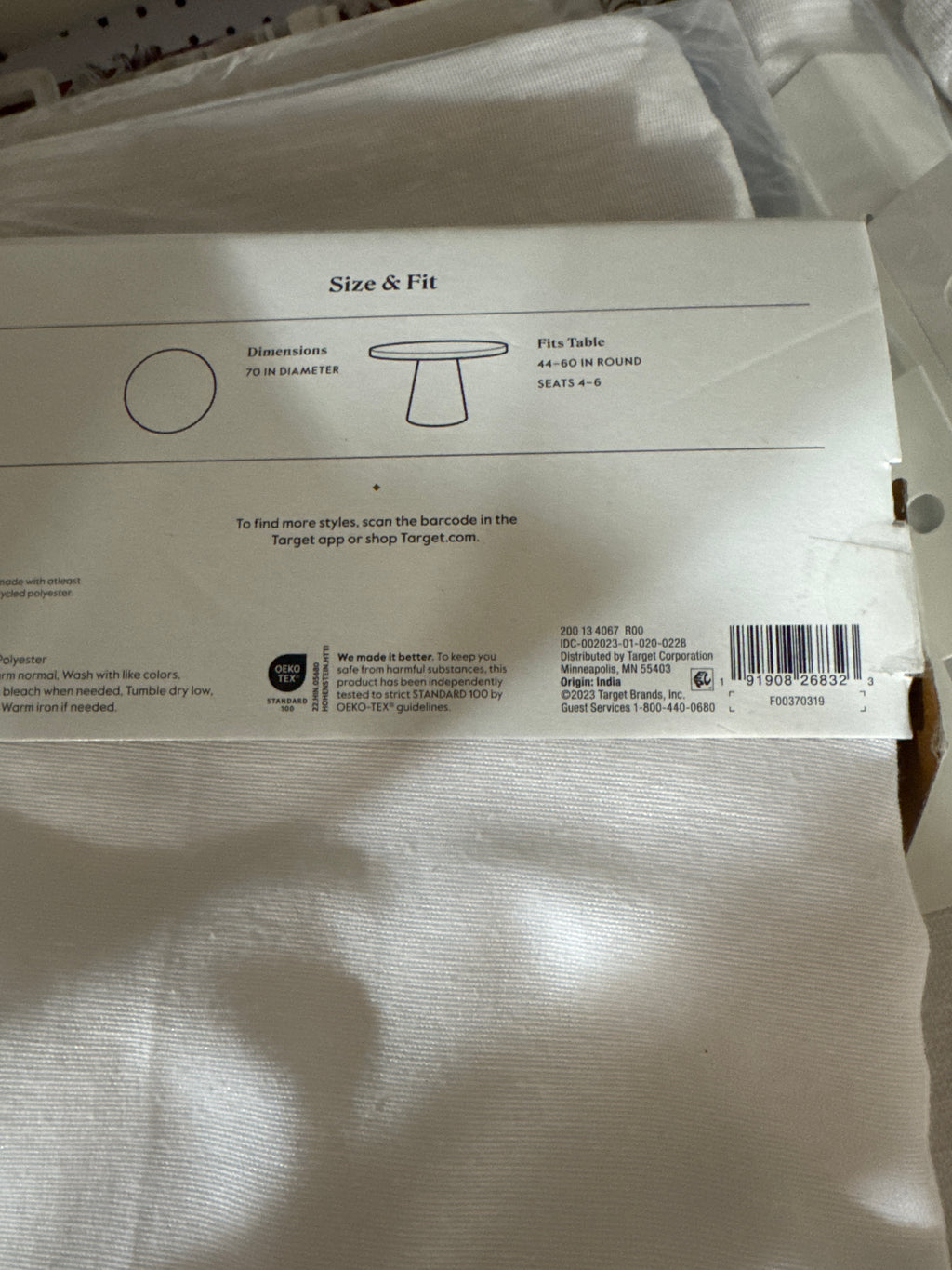 Round table cloth 70”